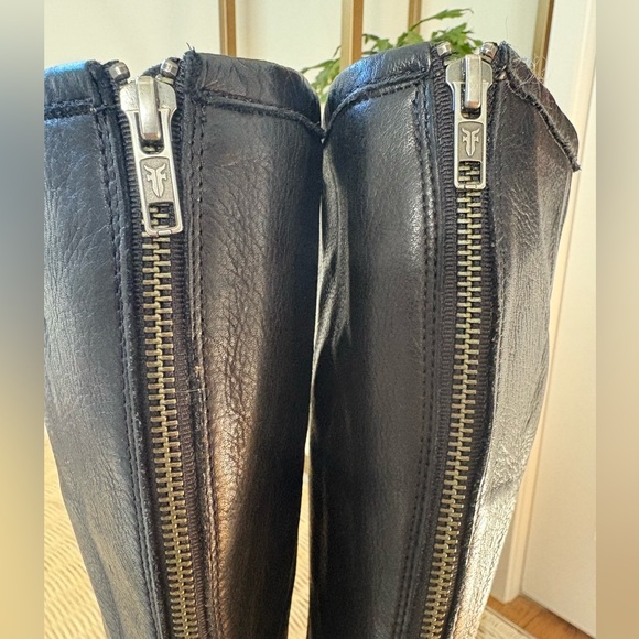 FRYE Phillip Harness Black Leather Riding Boots Back Zipper Size 10 - Picture 6 of 11